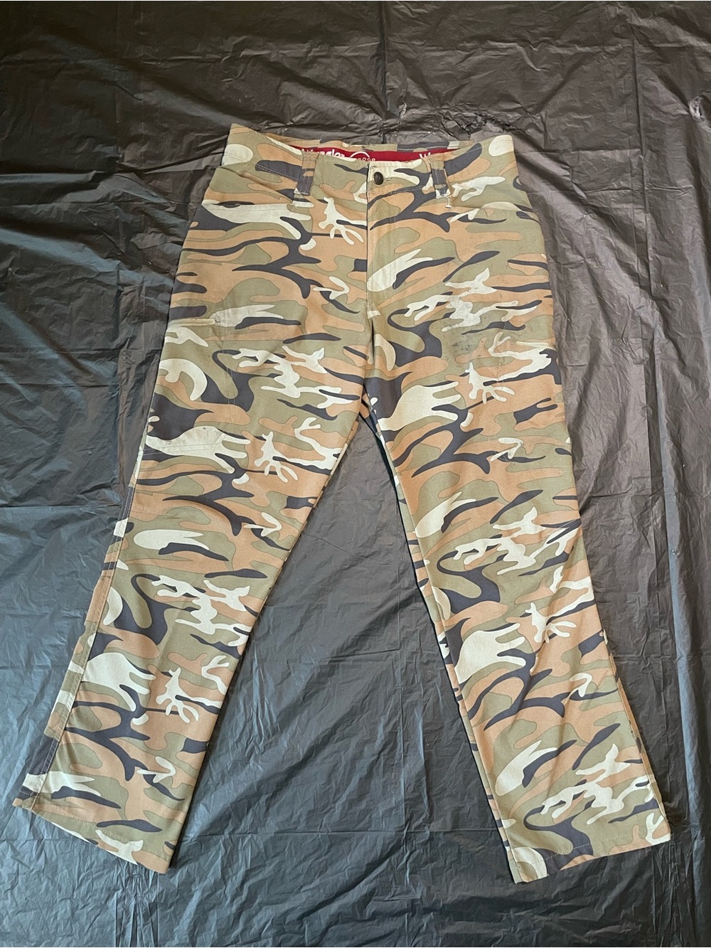 Wrangler Camouflage Cargo Pants in Green and Tan Camo